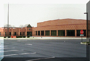 Picture of indian hill school main entrance